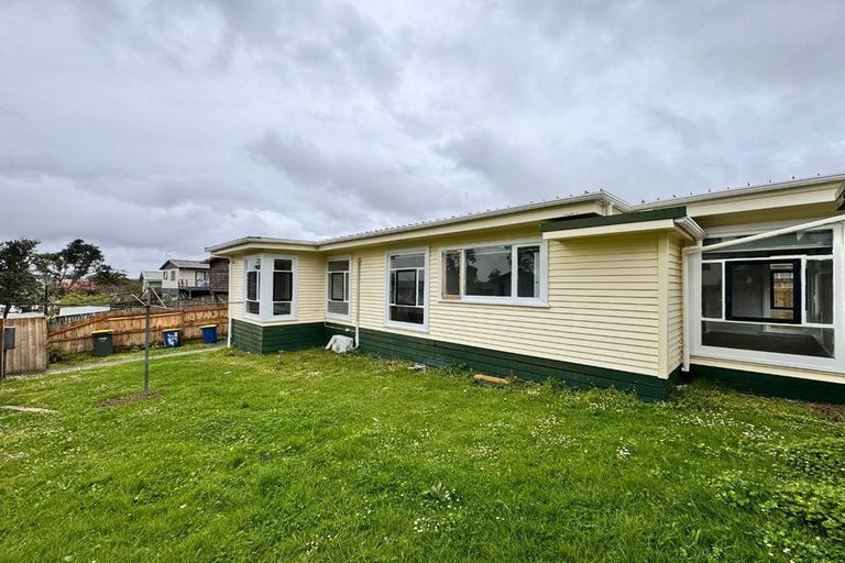 Photo of property in 3 Applewood Drive, Henderson, Auckland, 0612
