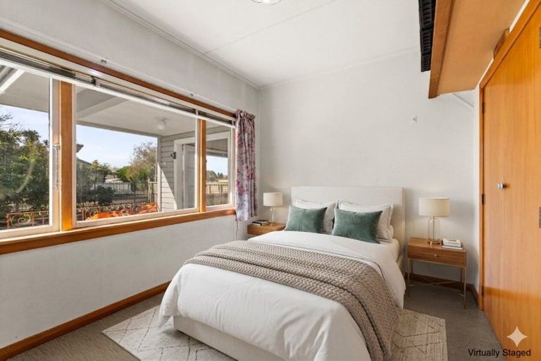 Photo of property in 901 Heretaunga Street East, Parkvale, Hastings, 4122