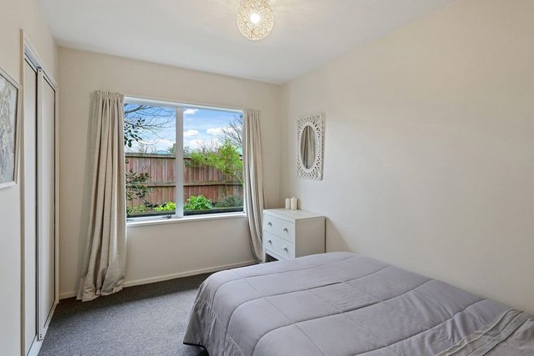 Photo of property in 2/24a Croziers Road, St Albans, Christchurch, 8052