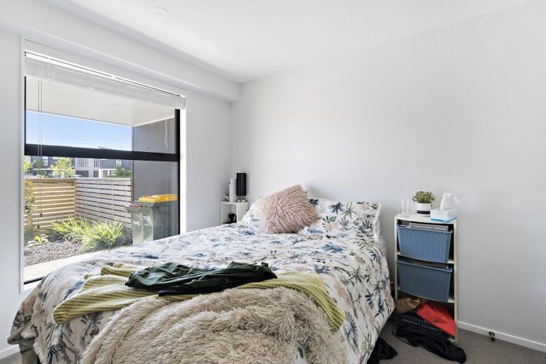 Photo of property in 14 Pottery Crescent, Hobsonville, Auckland, 0618