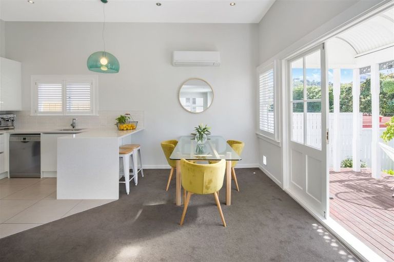 Photo of property in 3 Randwick Road, Northland, Wellington, 6012