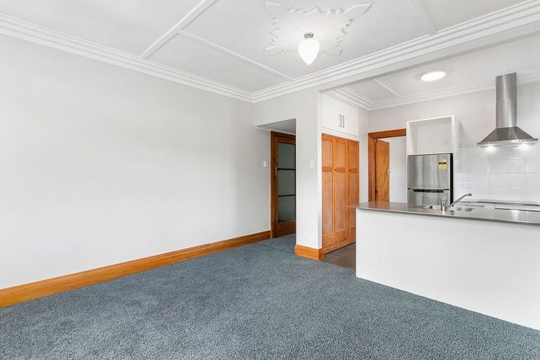 Photo of property in 53 Manor Place, Dunedin Central, Dunedin, 9016