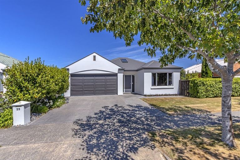 Photo of property in 25 Beechwood Drive, Northwood, Christchurch, 8051