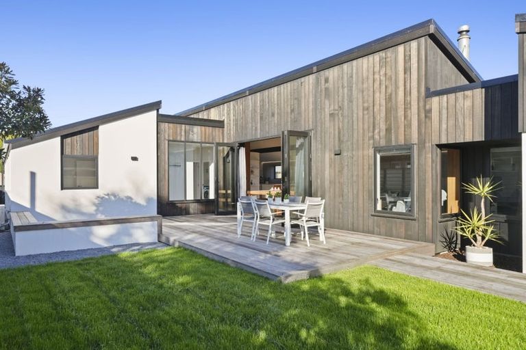 Photo of property in 19 Dunbarton Street, Redwood, Christchurch, 8051