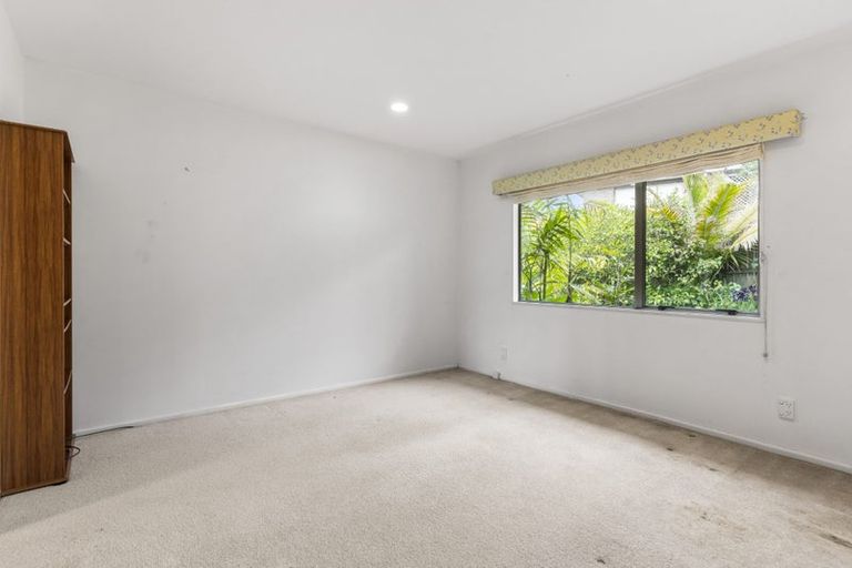 Photo of property in 7 Sandpiper Grove, Unsworth Heights, Auckland, 0632