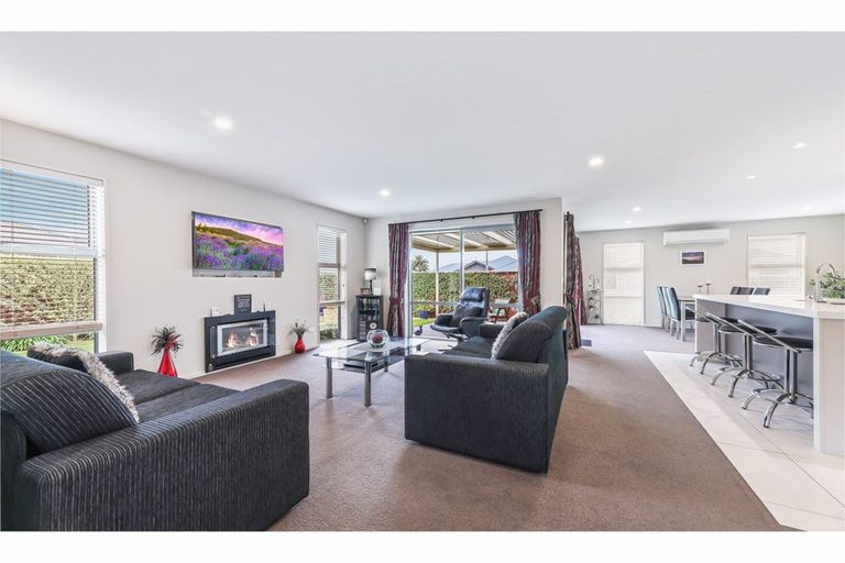 Photo of property in 16 Rapley Street, Kaiapoi, 7630