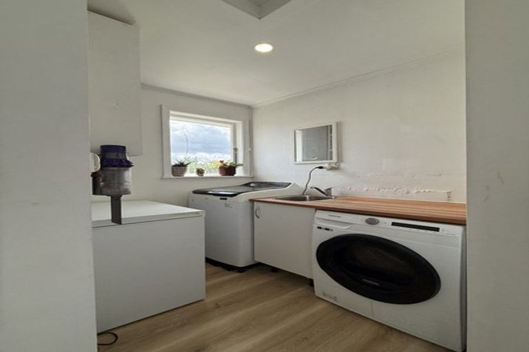 Photo of property in 23 Thackeray Street, Trentham, Upper Hutt, 5018