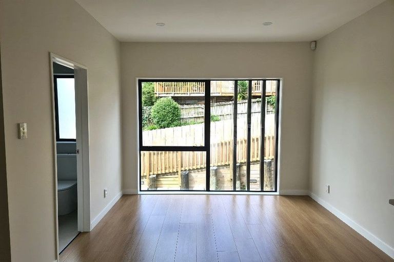 Photo of property in 4/28 Ludlow Terrace, Totara Vale, Auckland, 0627