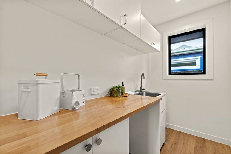 Photo of property in 190 Estuary Road, South New Brighton, Christchurch, 8062