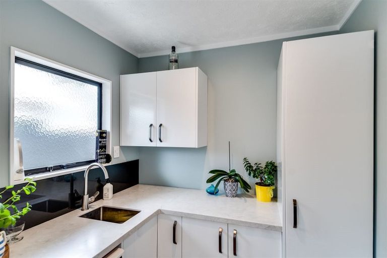 Photo of property in 24 Hetley Crescent, Taradale, Napier, 4112