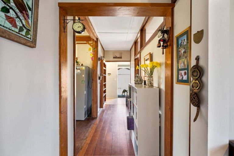 Photo of property in 25 Cureton Street, Morrinsville, 3300