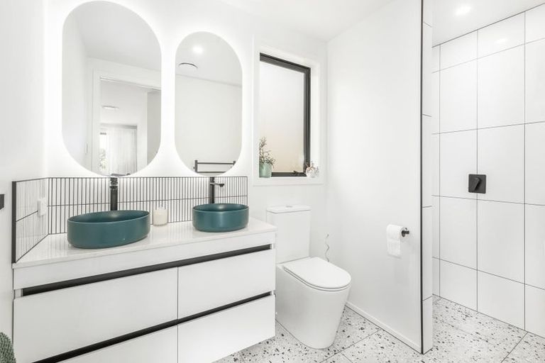 Photo of property in 94 Kotare Street, Waikanae, 5036