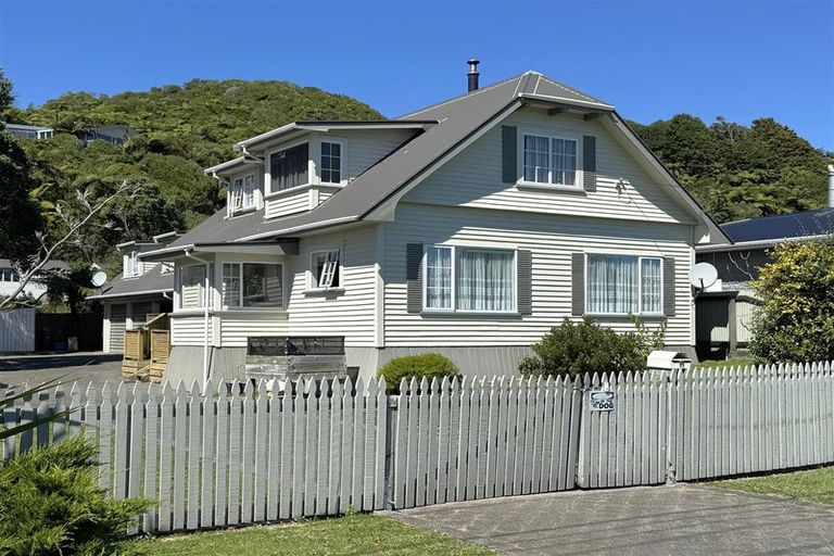 Photo of property in 53 Main South Road, Karoro, Greymouth, 7805
