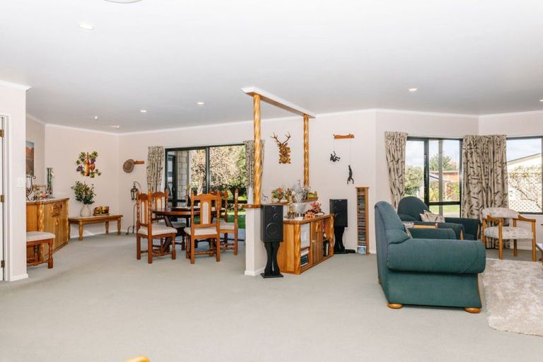 Photo of property in 3 James Street, Dannevirke, 4930