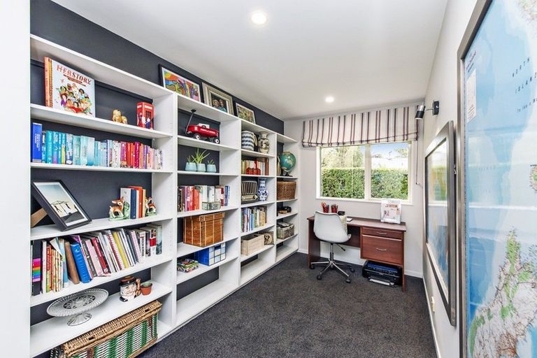 Photo of property in 18 Queen Street, Coalgate, 7673
