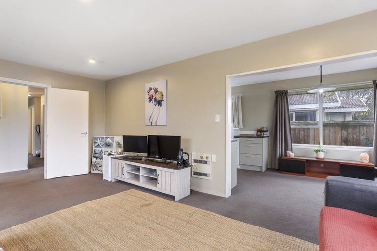 Photo of property in 14 Ashwood Street, Parklands, Christchurch, 8083