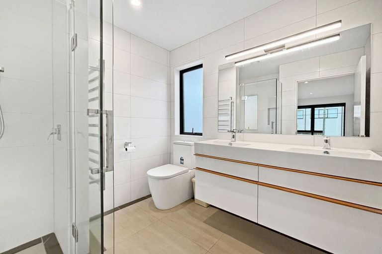 Photo of property in 46 Hewitts Road, Merivale, Christchurch, 8014