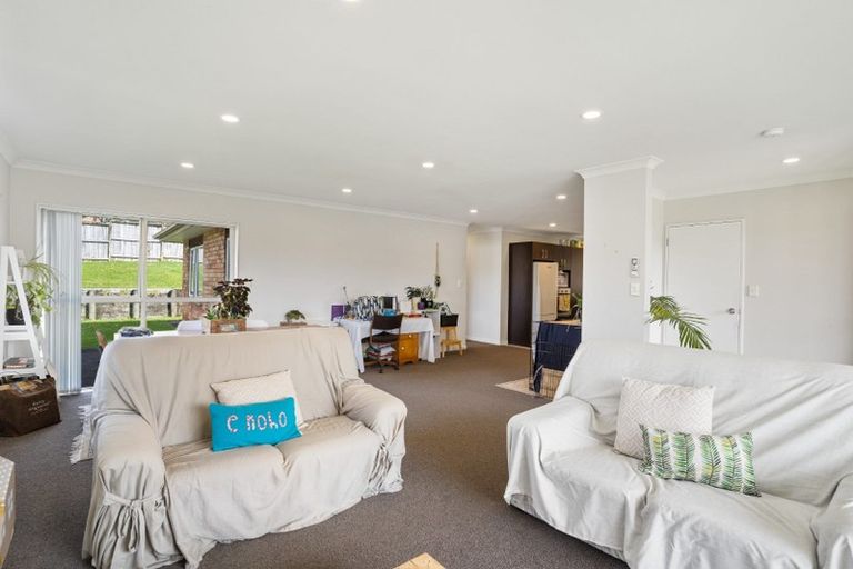 Photo of property in 4 Guinness Place, Massey, Auckland, 0614