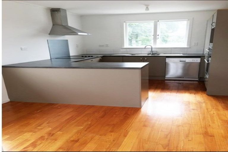 Photo of property in 34 O'donn Avenue, Beach Haven, Auckland, 0626