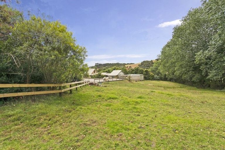 Photo of property in 280 Inland Road, Helensville, 0875