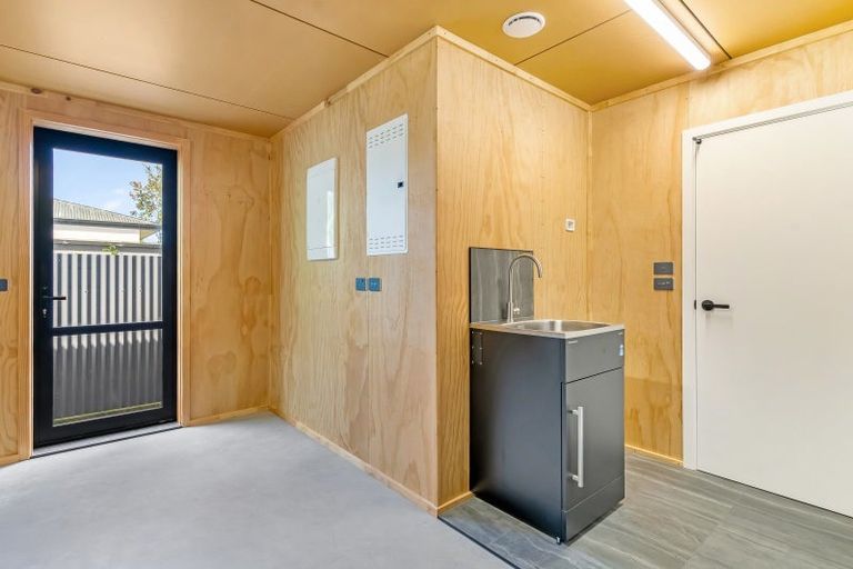 Photo of property in 33 Home Street, Winton, 9720