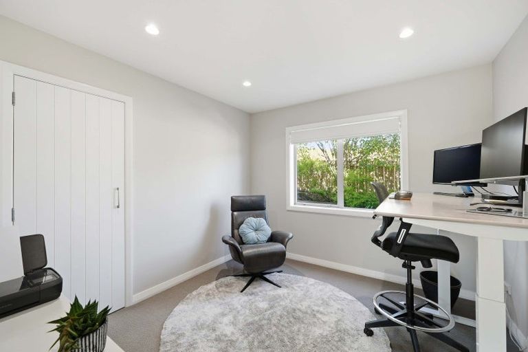 Photo of property in 31 Beechwood Road, Rothesay Bay, Auckland, 0630