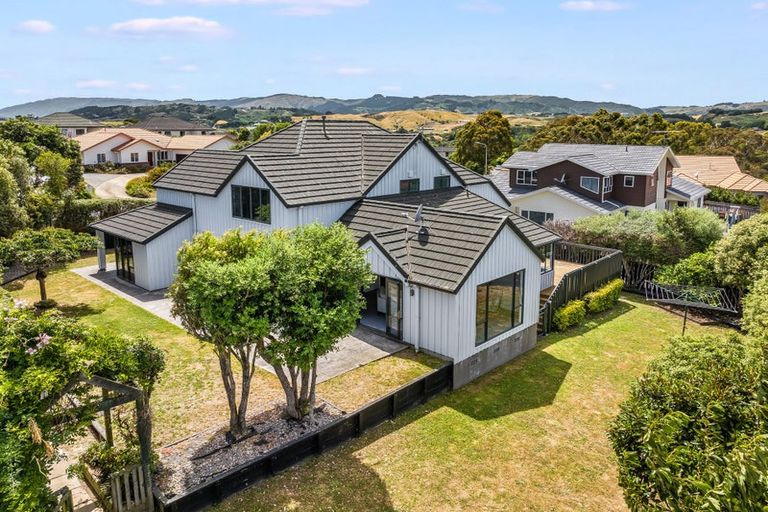Photo of property in 66 Joseph Banks Drive, Whitby, Porirua, 5024
