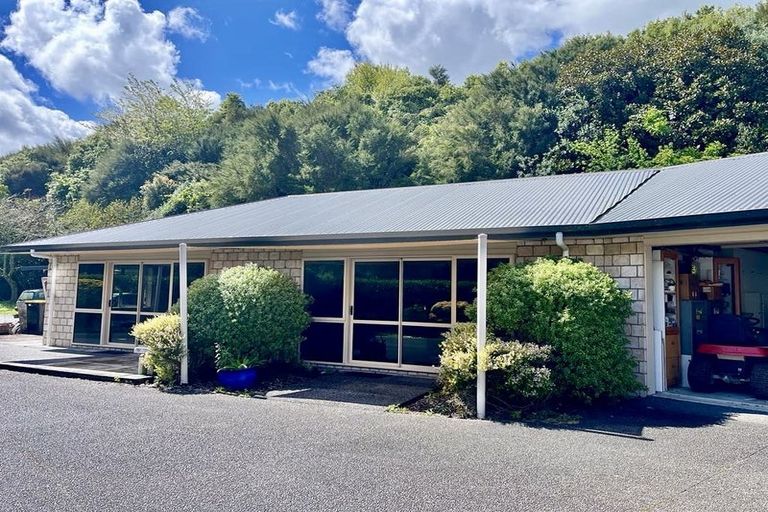Photo of property in 19r Bradley Avenue, Pyes Pa, Tauranga, 3112