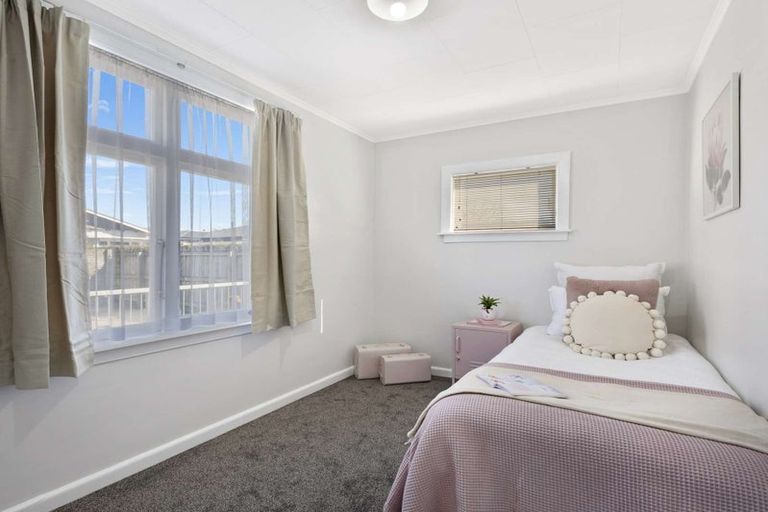 Photo of property in 1/705 Heretaunga Street East, Parkvale, Hastings, 4122