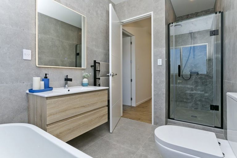 Photo of property in 66 Taikura Avenue, Red Beach, 0932