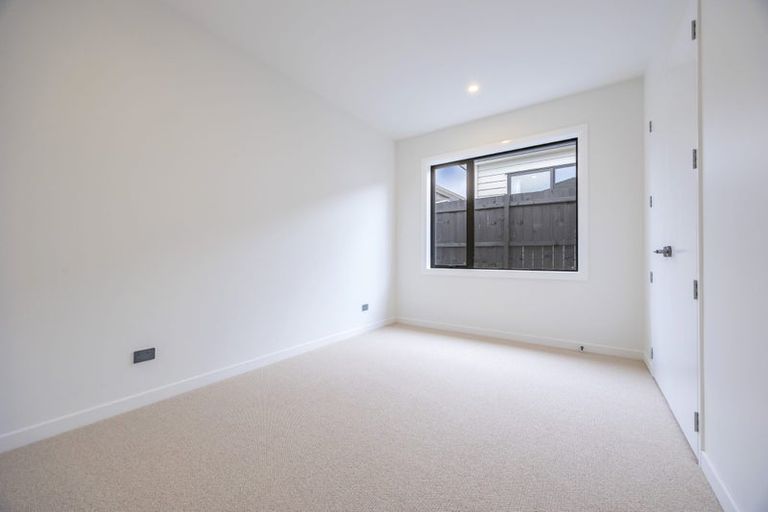 Photo of property in 29 Cara Avenue, Kumeu, 0810