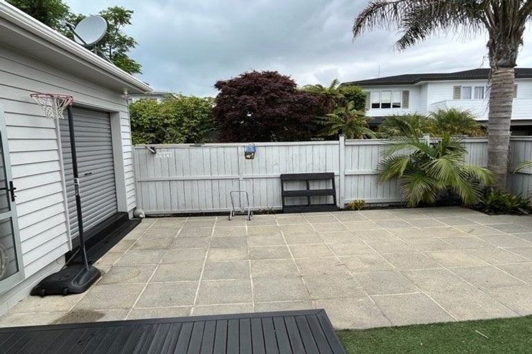 Photo of property in 1/7 Morrow Avenue, Bucklands Beach, Auckland, 2012