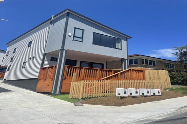 Photo of property in 1 Zion Road, Birkenhead, Auckland, 0626