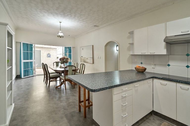 Photo of property in 910 Collinge Road, Mayfair, Hastings, 4122