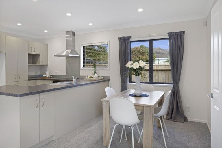 Photo of property in 316a Main Road, Tawa, Wellington, 5028