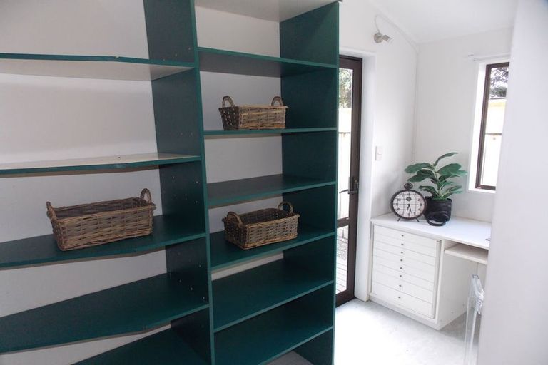 Photo of property in 16 Willowstream Grove, Cloverlea, Palmerston North, 4412