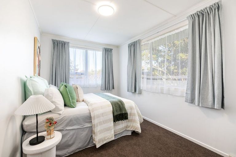 Photo of property in 32 Desert Gold Street, Ascot Park, Porirua, 5024