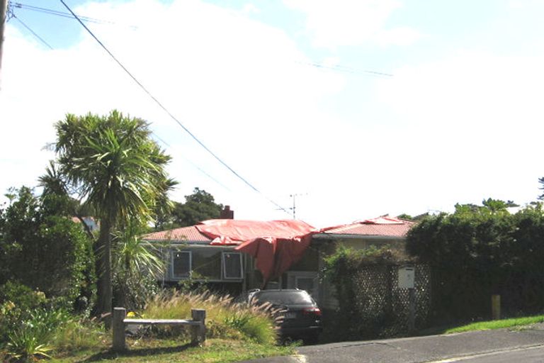Photo of property in 5 Felstead Street, Birkenhead, Auckland, 0626