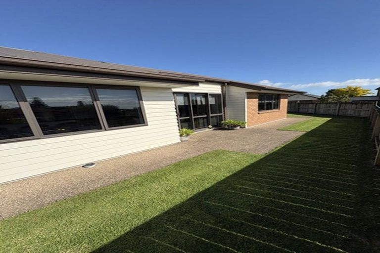 Photo of property in 2 Alva Glen Place, Pyes Pa, Tauranga, 3112