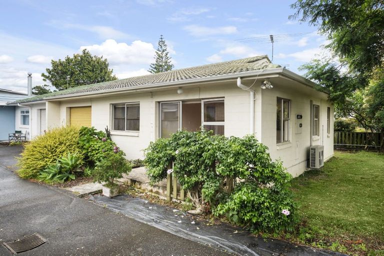 Photo of property in 64a Muir Avenue, Mangere Bridge, Auckland, 2022