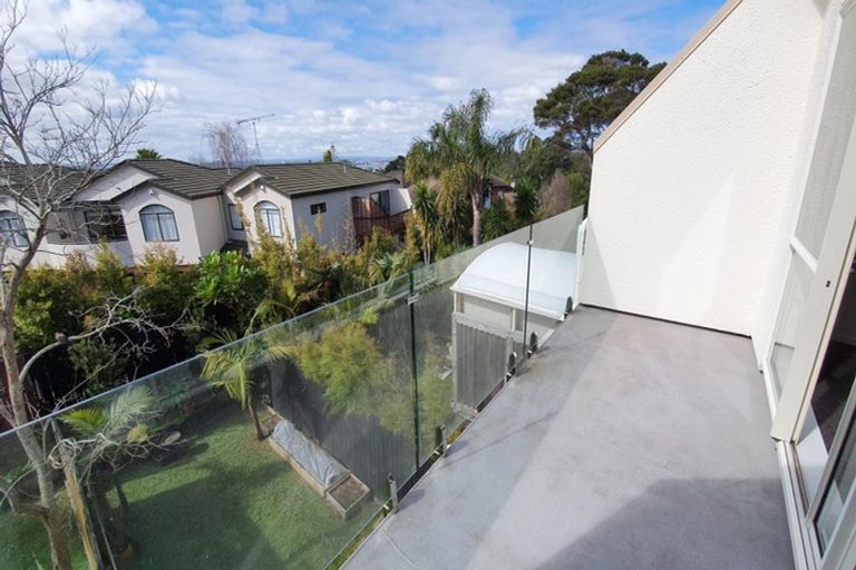 Photo of property in 268/2a Onewa Road, Birkenhead, Auckland, 0626