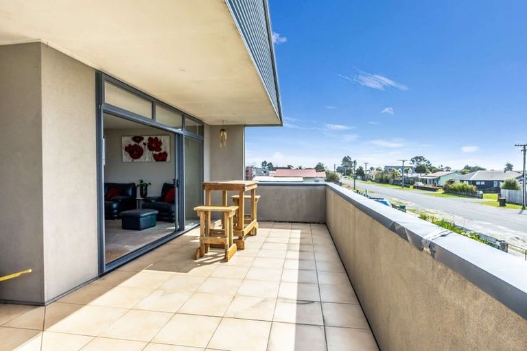 Photo of property in 30 Coates Street, Westport, 7825