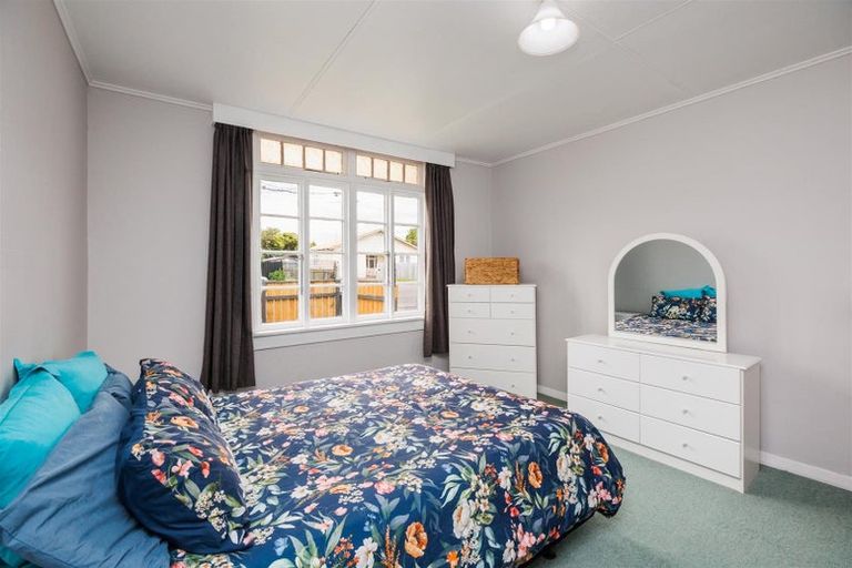 Photo of property in 10 Rira Street, Marton, 4710