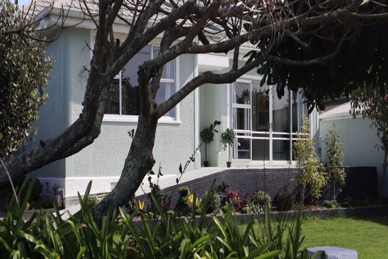 Photo of property in 186 Bath Street, Levin, 5510