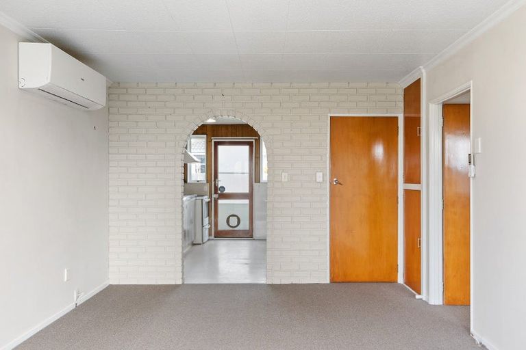 Photo of property in 2/80 Charles Street, Waltham, Christchurch, 8011