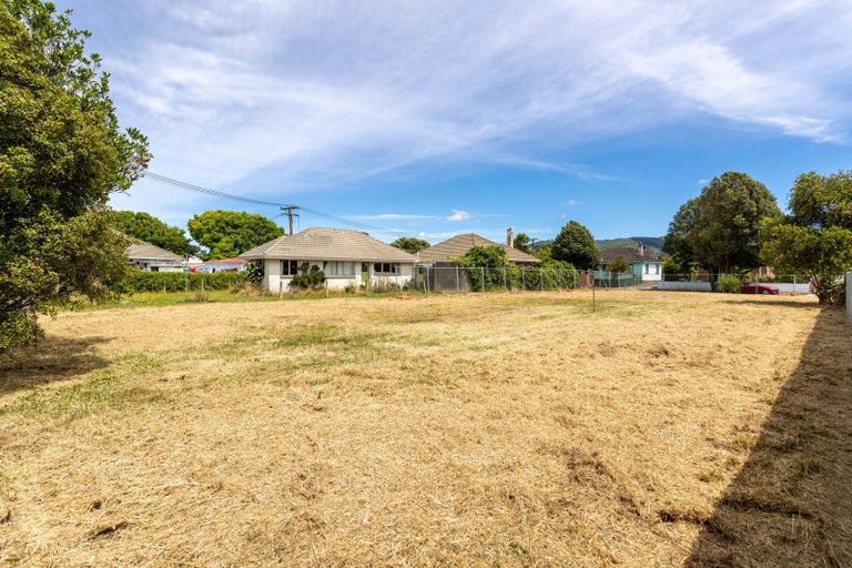 Photo of property in 16 Sladden Street, Naenae, Lower Hutt, 5011