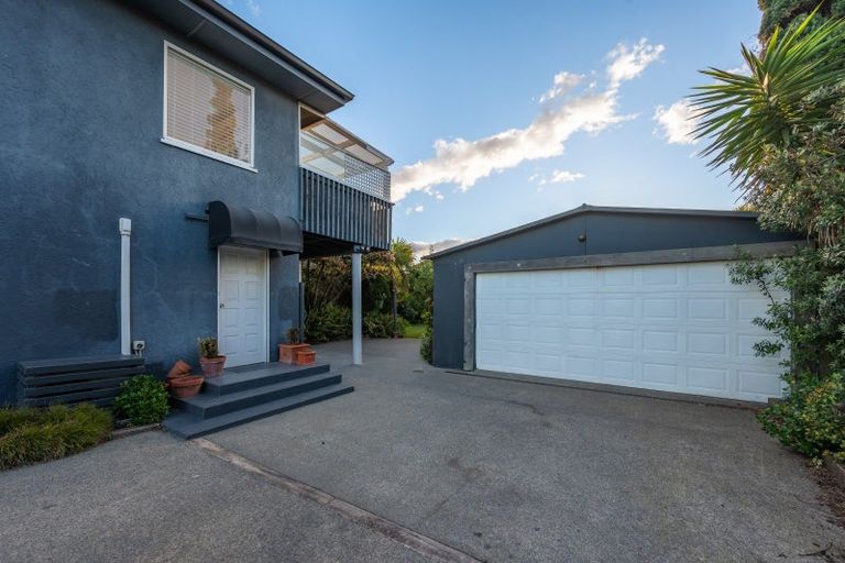 Photo of property in 14 Le Quesne Road, Bay View, Napier, 4104