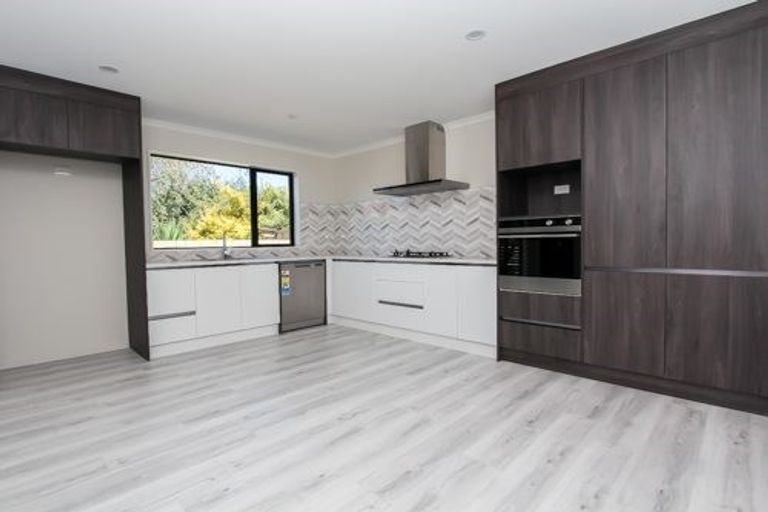 Photo of property in 11u6 Gazeley Avenue, Silverdale, Hamilton, 3216