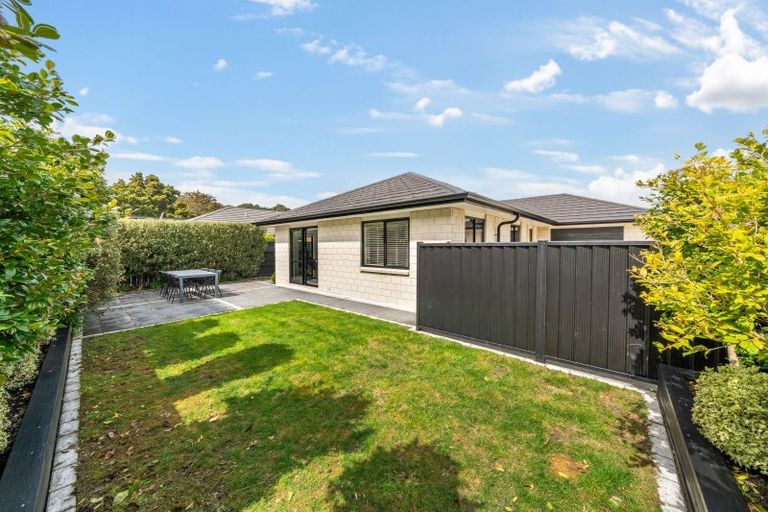 Photo of property in 84 Riverstone Drive, Riverstone Terraces, Upper Hutt, 5018