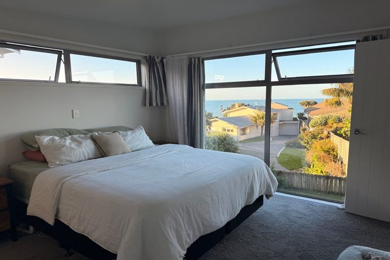 Photo of property in 16 Motukari Place, Onaero, Waitara, 4383